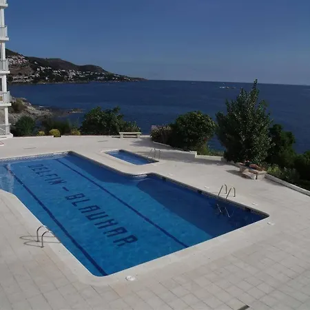 Acogedor Atico Con Piscina Y Vistas Al Mar Roses